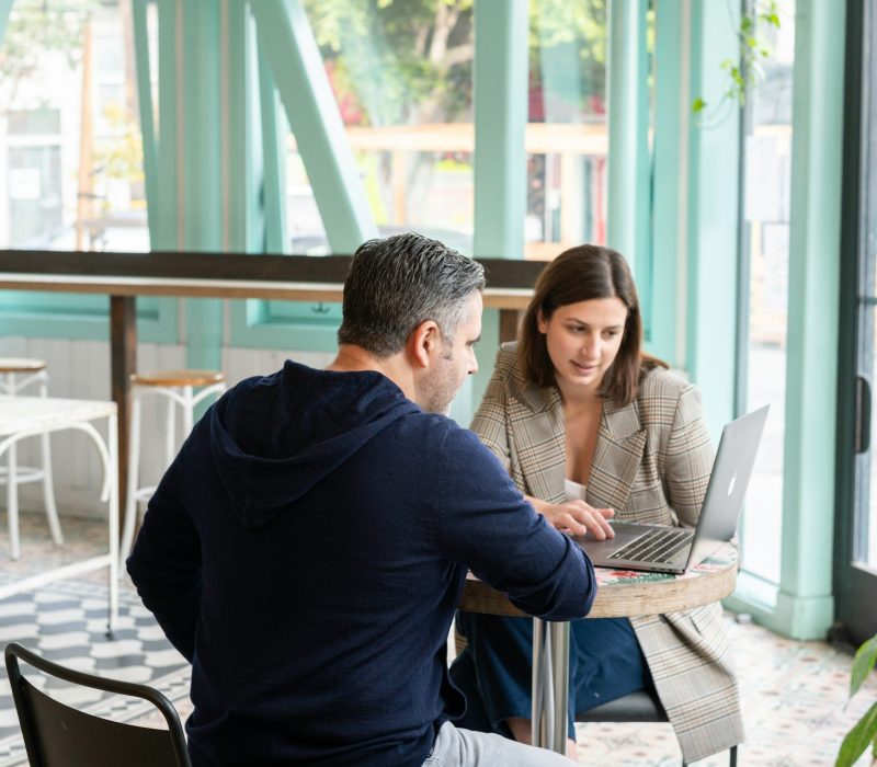 linkedin-sales-solutions-i1MXZuHqD2k-unsplash